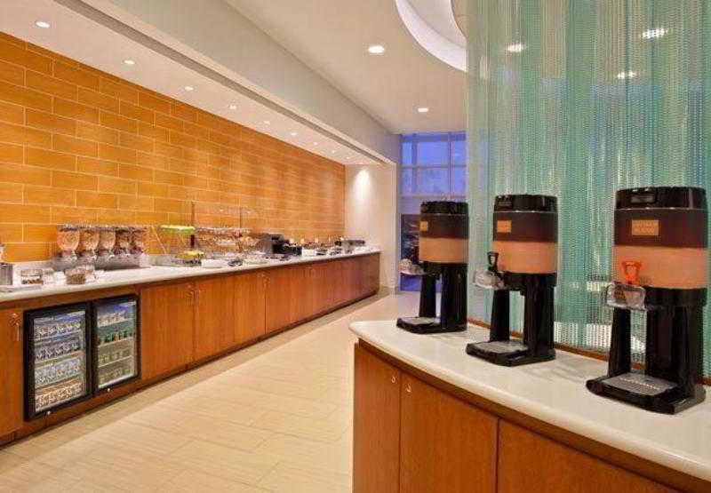 Springhill Suites Pittsburgh Southside Works Restaurant foto